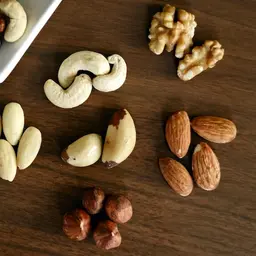 Apple and Walnut Salad